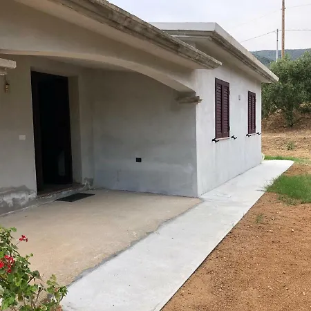 Oda ve Kahvaltı Sarrala Morosini Tertenìa