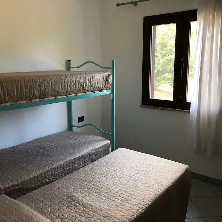 Sarrala Morosini *